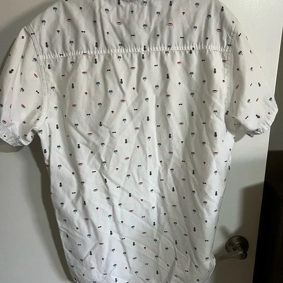 Free Planet Men’s Button Down Shirt Tropical Pattern - Picture 4 of 4